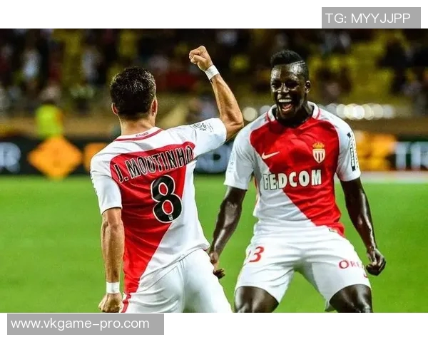 中超赛场惊现冷门马竞大胜曼联神扑瞬间引发全场狂欢