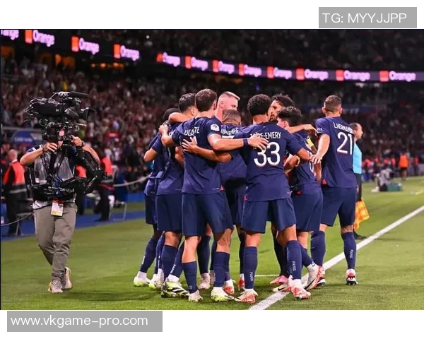 中超精彩对决巴黎圣日耳曼与曼城战成平局引发全场热烈反响